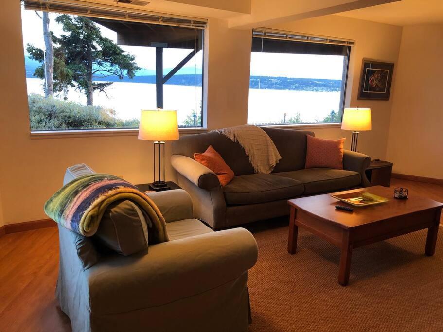 Villa Waterfront, Sunsets And Mountains à Port Townsend Extérieur photo