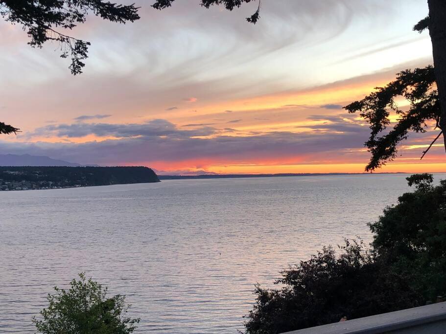 Villa Waterfront, Sunsets And Mountains à Port Townsend Extérieur photo